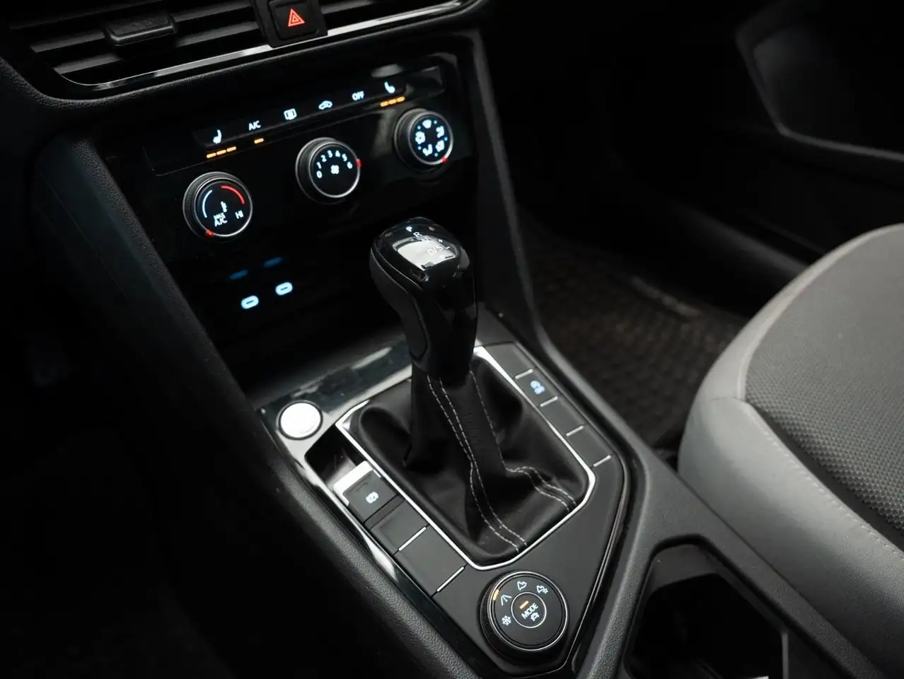 Volkswagen Taos снимка Volkswagen Taos