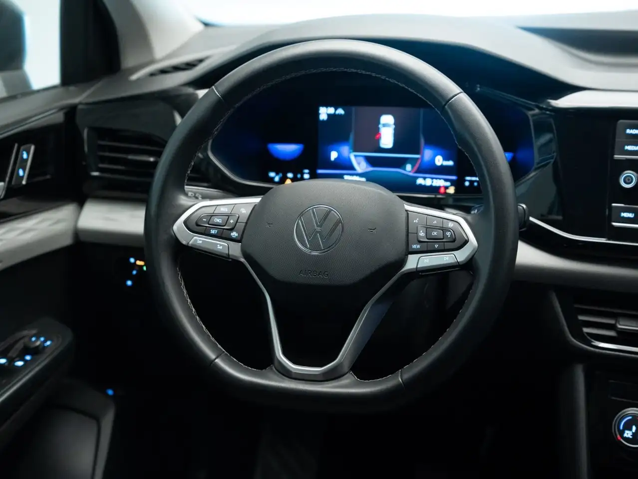 Volkswagen Taos снимка Volkswagen Taos