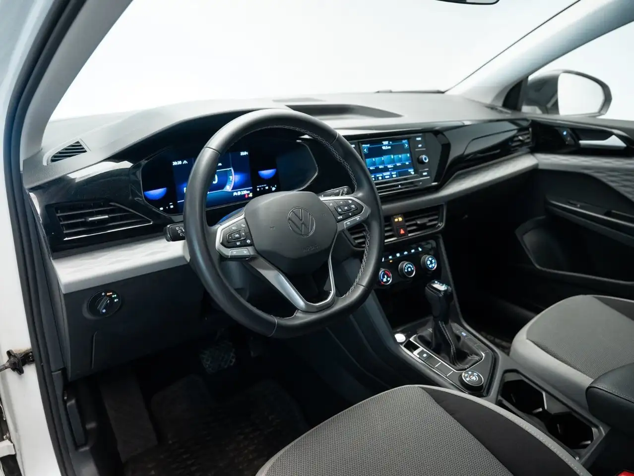 Volkswagen Taos снимка Volkswagen Taos