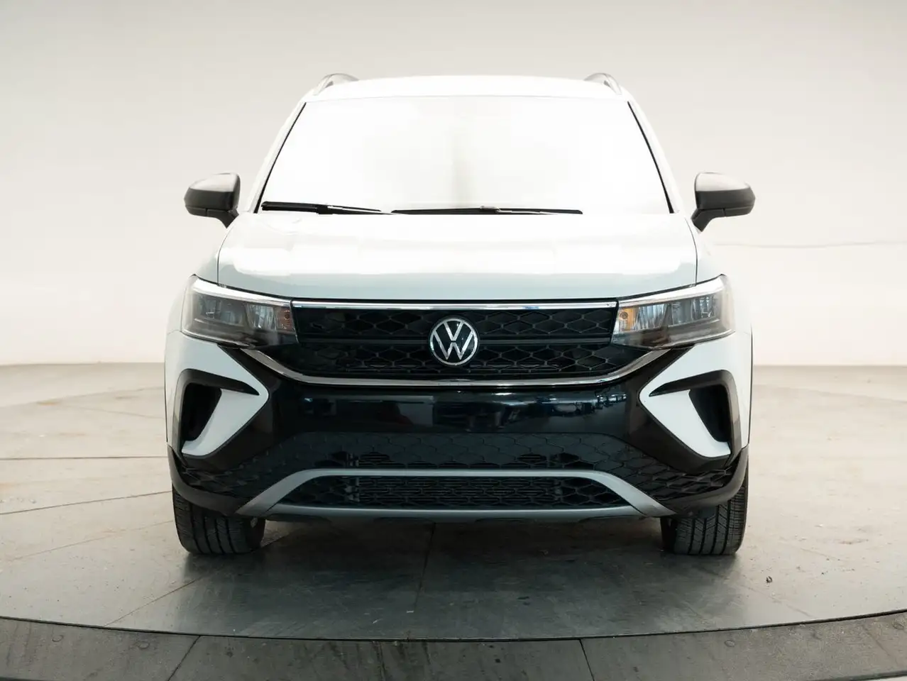 Volkswagen Taos снимка Volkswagen Taos