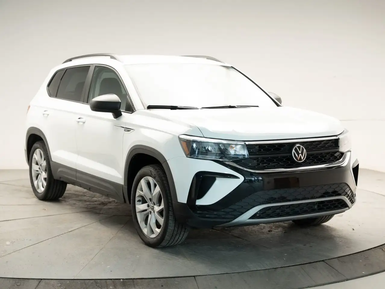 Volkswagen Taos снимка Volkswagen Taos