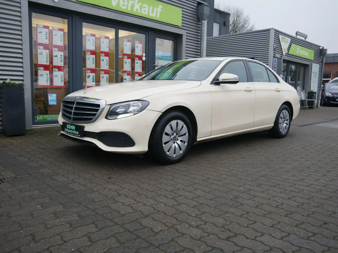 Mercedes-Benz E 200 E 200 d (213.013) Beige - 2