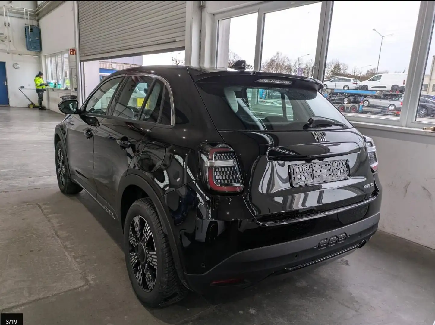 Fiat 600 1.2 Hybrid ICON Schwarz - 2