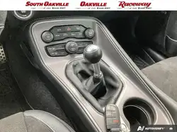 Dodge Challenger 2023 — фото 18