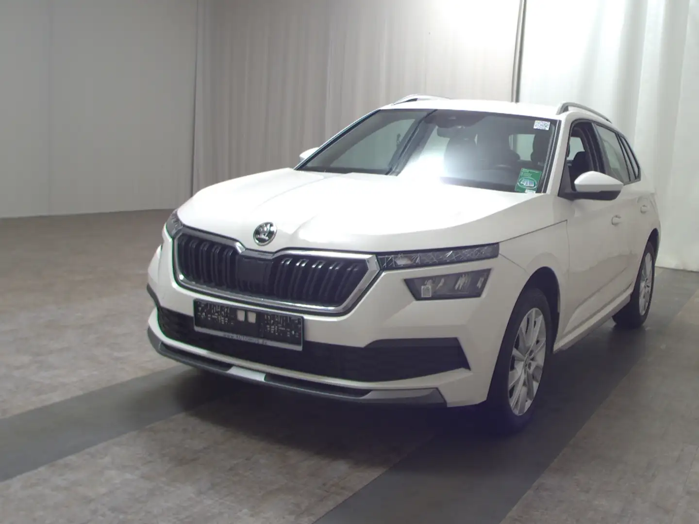 Skoda Kamiq 1.5 TSI Style Navi LED PDC Shz Tempomat Weiß - 2