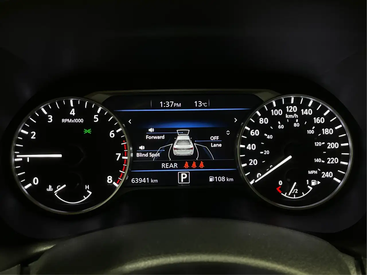Nissan Sentra снимка Nissan Sentra
