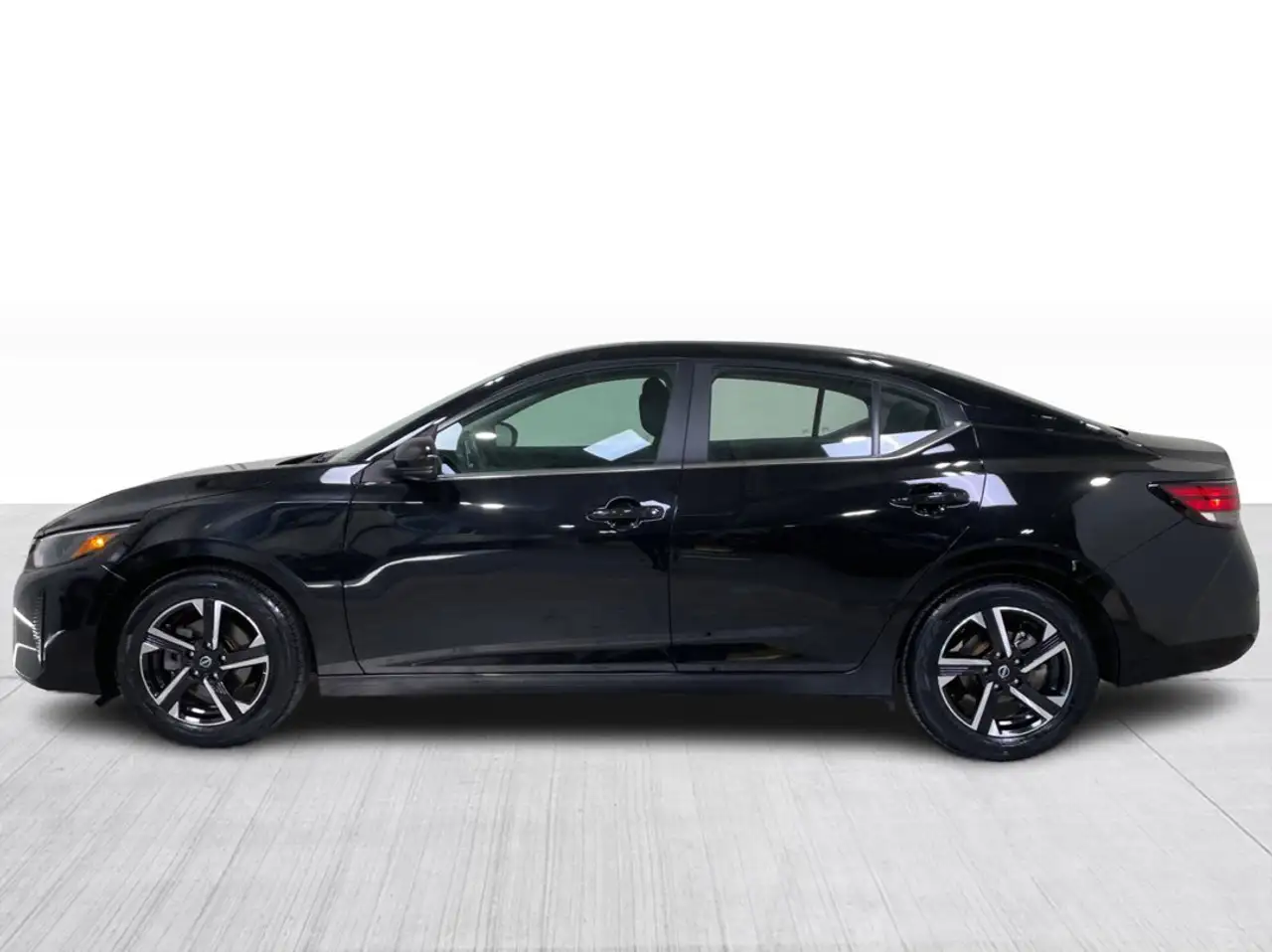 Nissan Sentra снимка Nissan Sentra