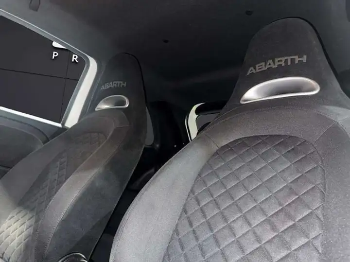 Abarth 595 2022, foto 16