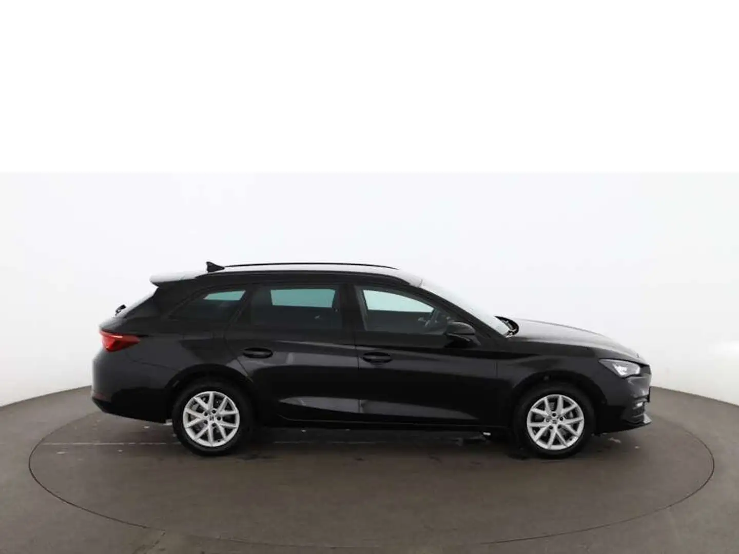 SEAT Leon Sportstourer 1.5 TSI Style LED NAVI ASSIST Schwarz - 2