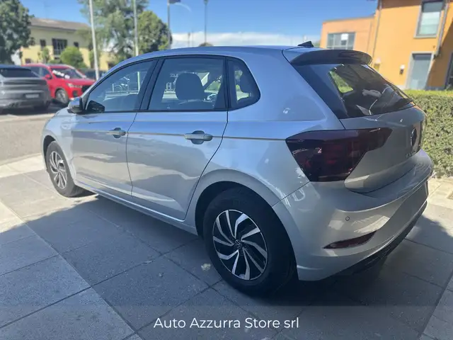 Volkswagen Polo view 6