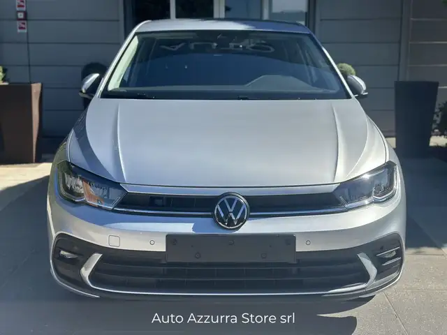 Volkswagen Polo view 2