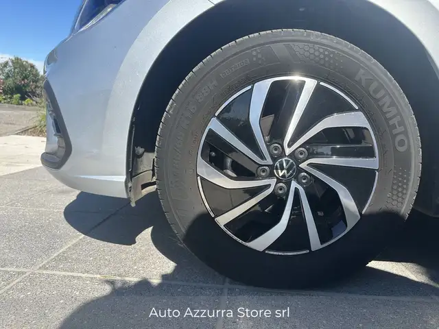 Volkswagen Polo view 7