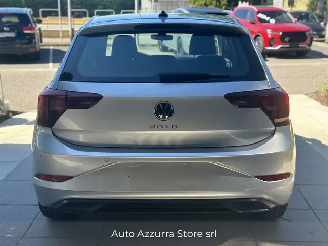 Volkswagen Polo view 5