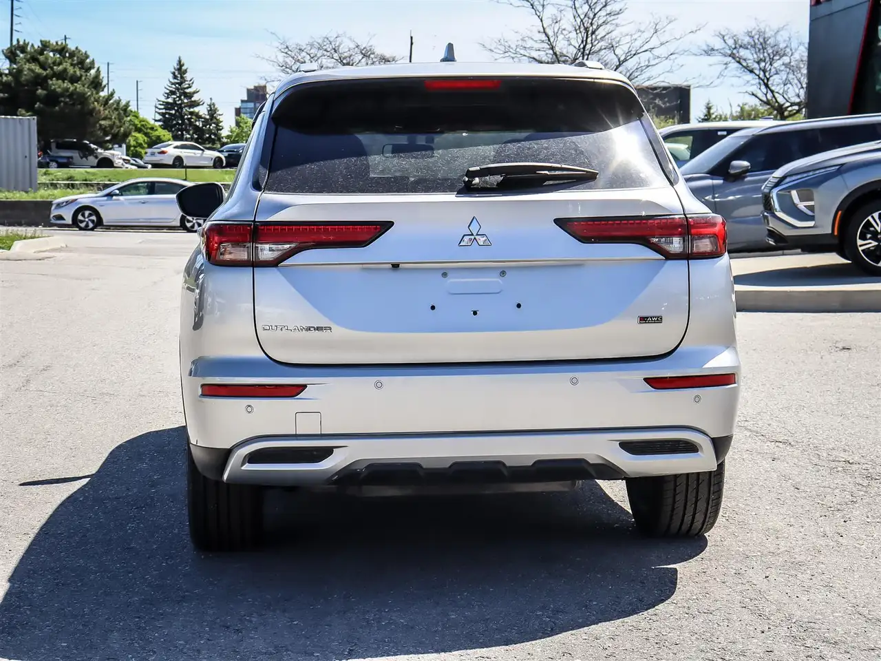 Mitsubishi Outlander снимка Mitsubishi Outlander