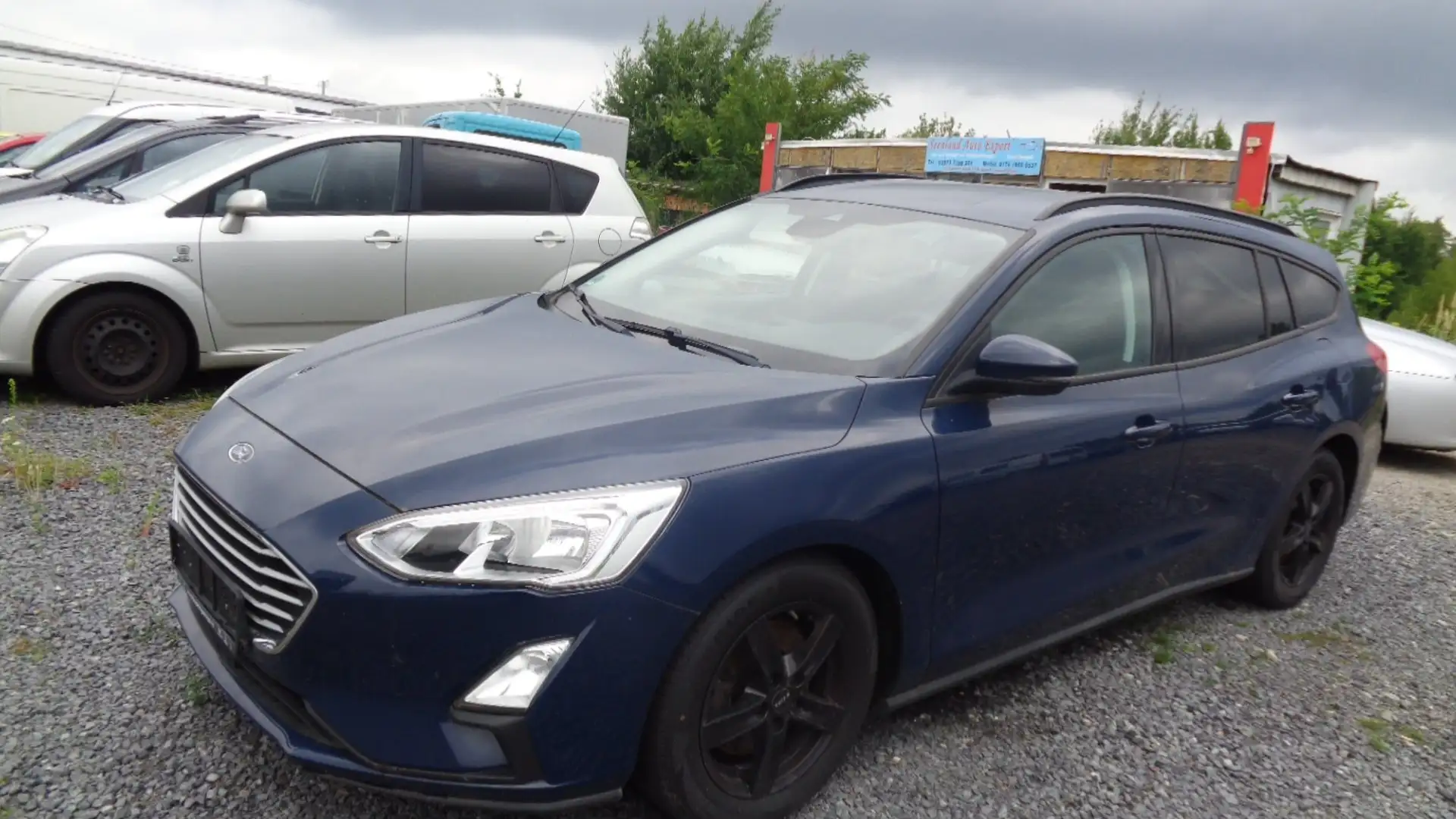 Ford Focus Trend Blau - 2