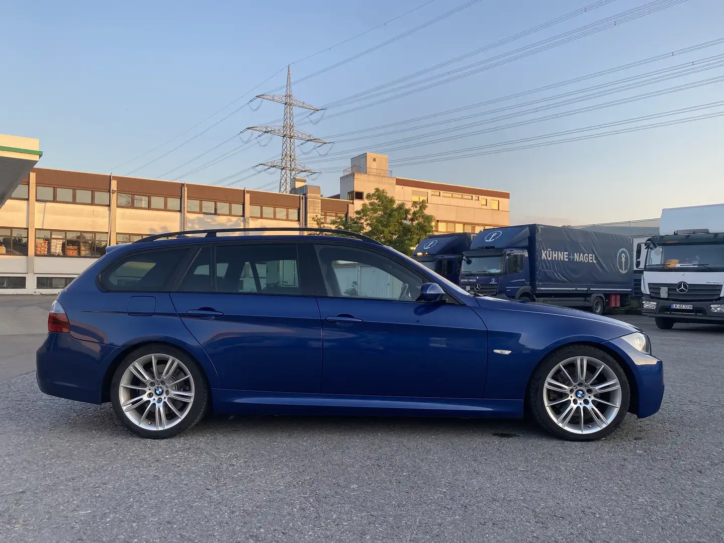 BMW 330 3er 330i Touring Bleu - 1