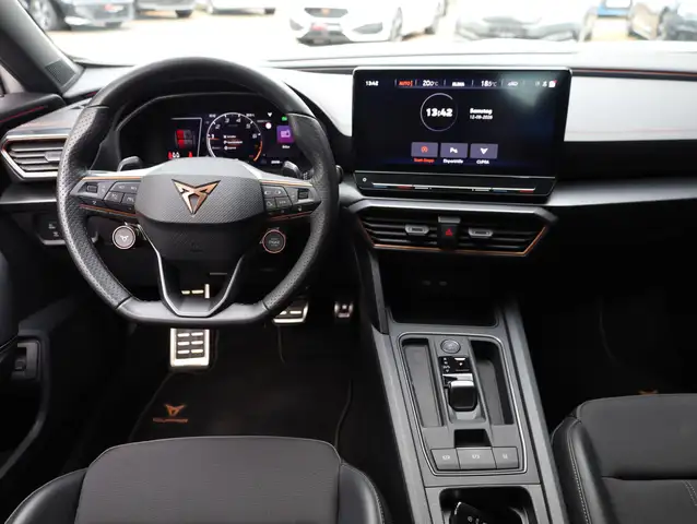 Cupra Formentor view 17