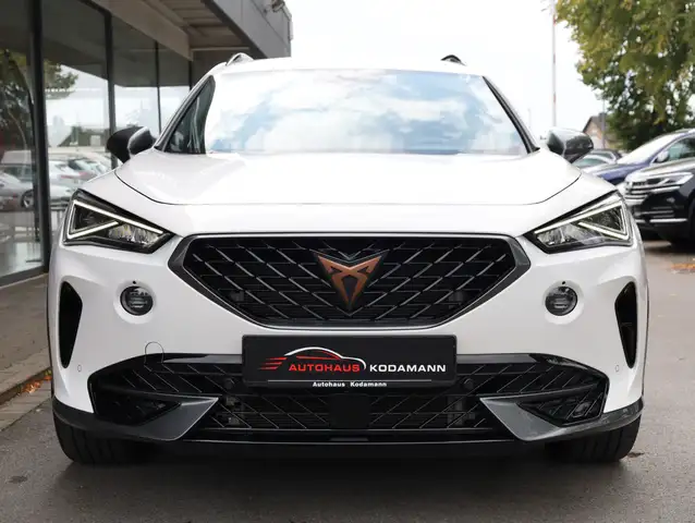 Cupra Formentor view 4