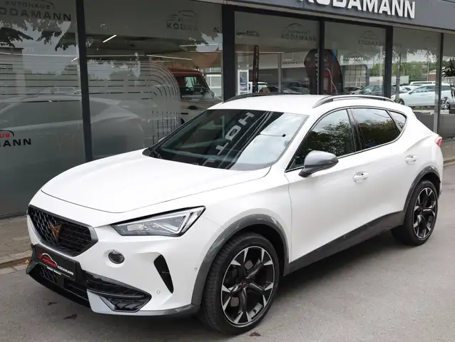 Cupra Formentor view 5