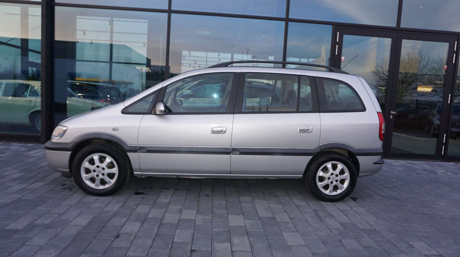 Second hand Opel Zafira 1.8