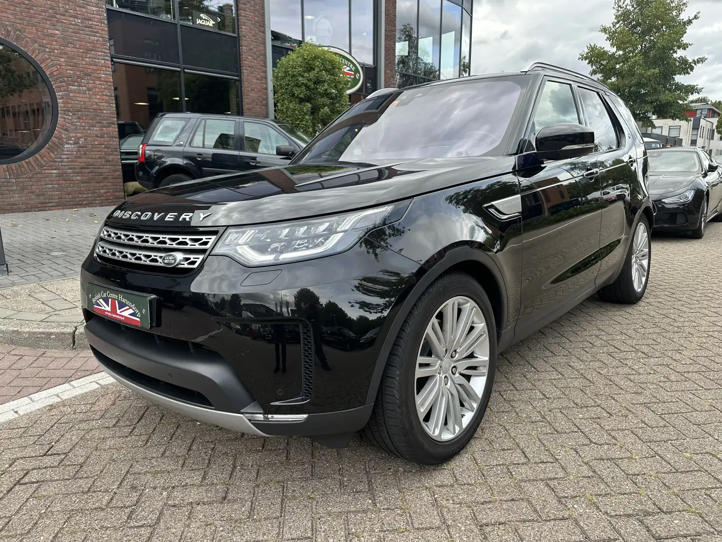 Land Rover Discovery 3.0 Si6 HSE Luxury 7p. Schwarz - 1
