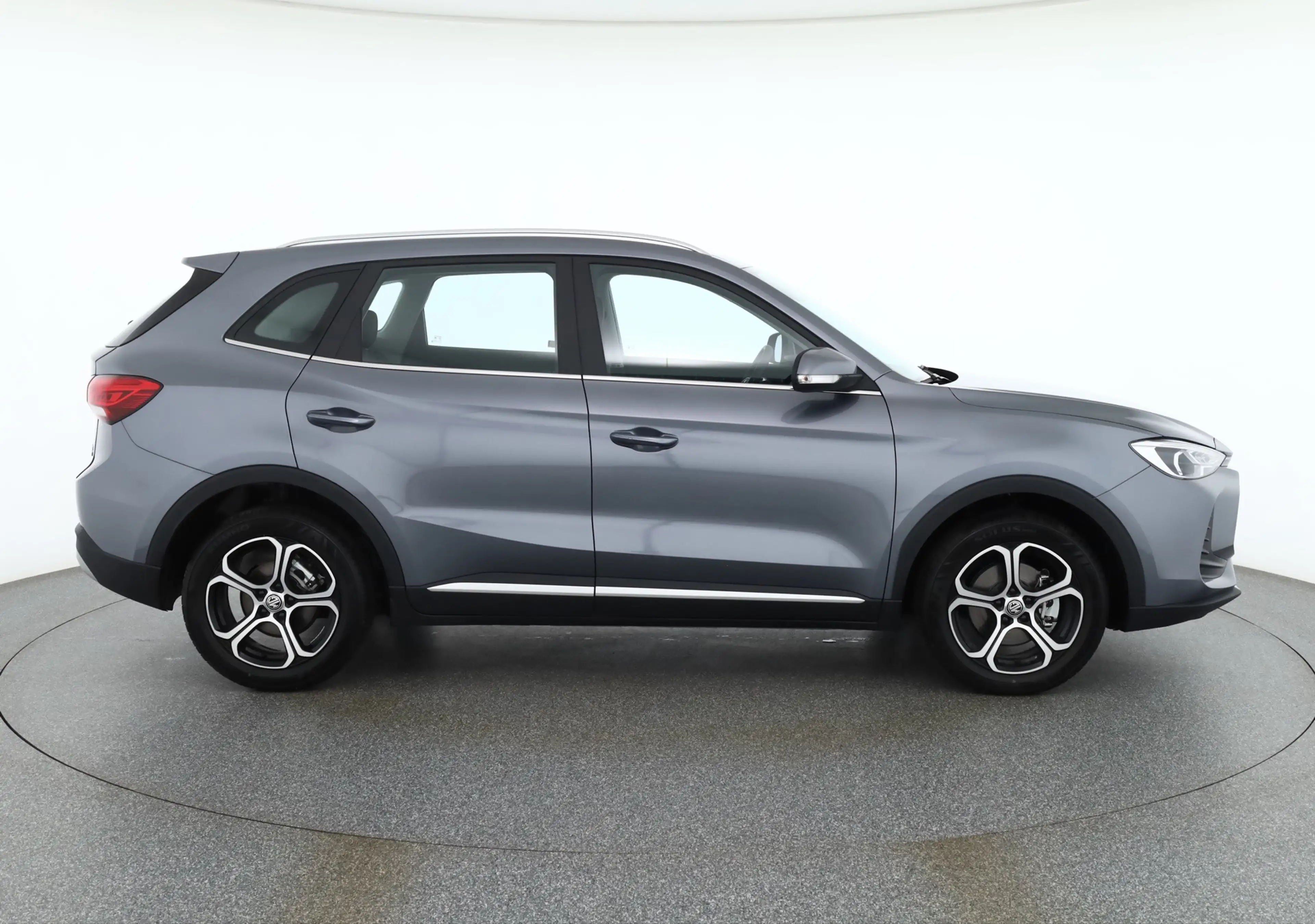 MG ZS 1.5 Hybrid Comfort Aut. LED ACC Navi Kamera — photo 6