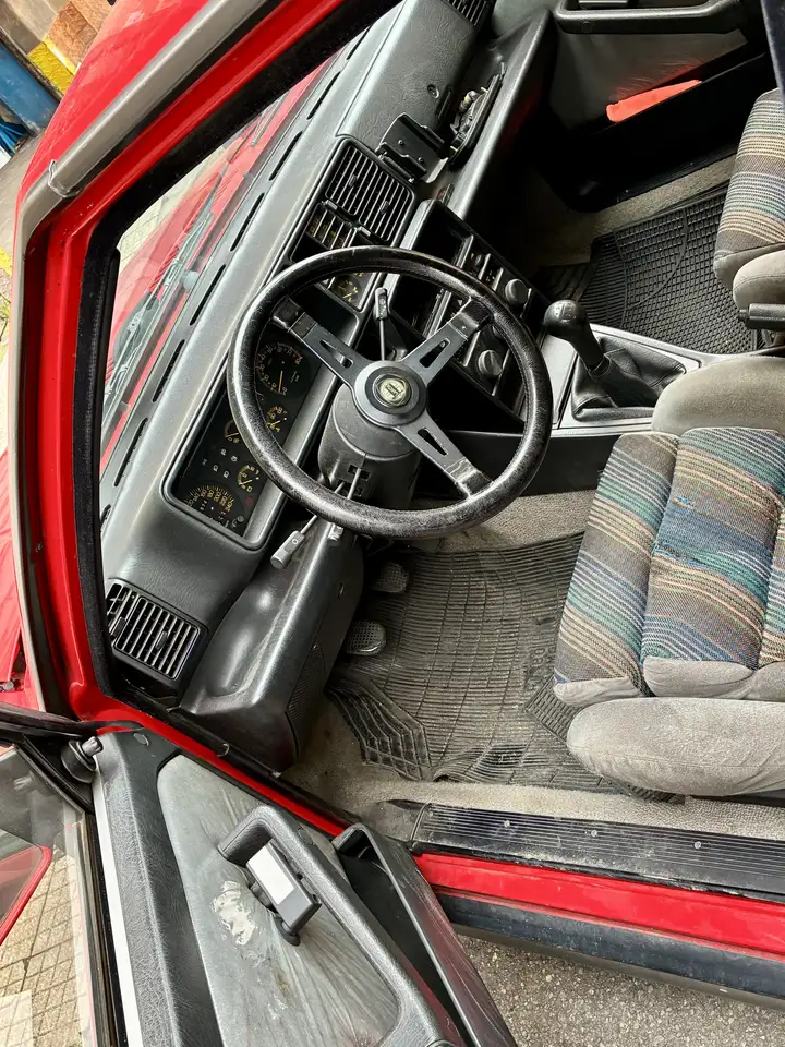 Lancia Delta 1.6 Turbo HF RST, foto 11