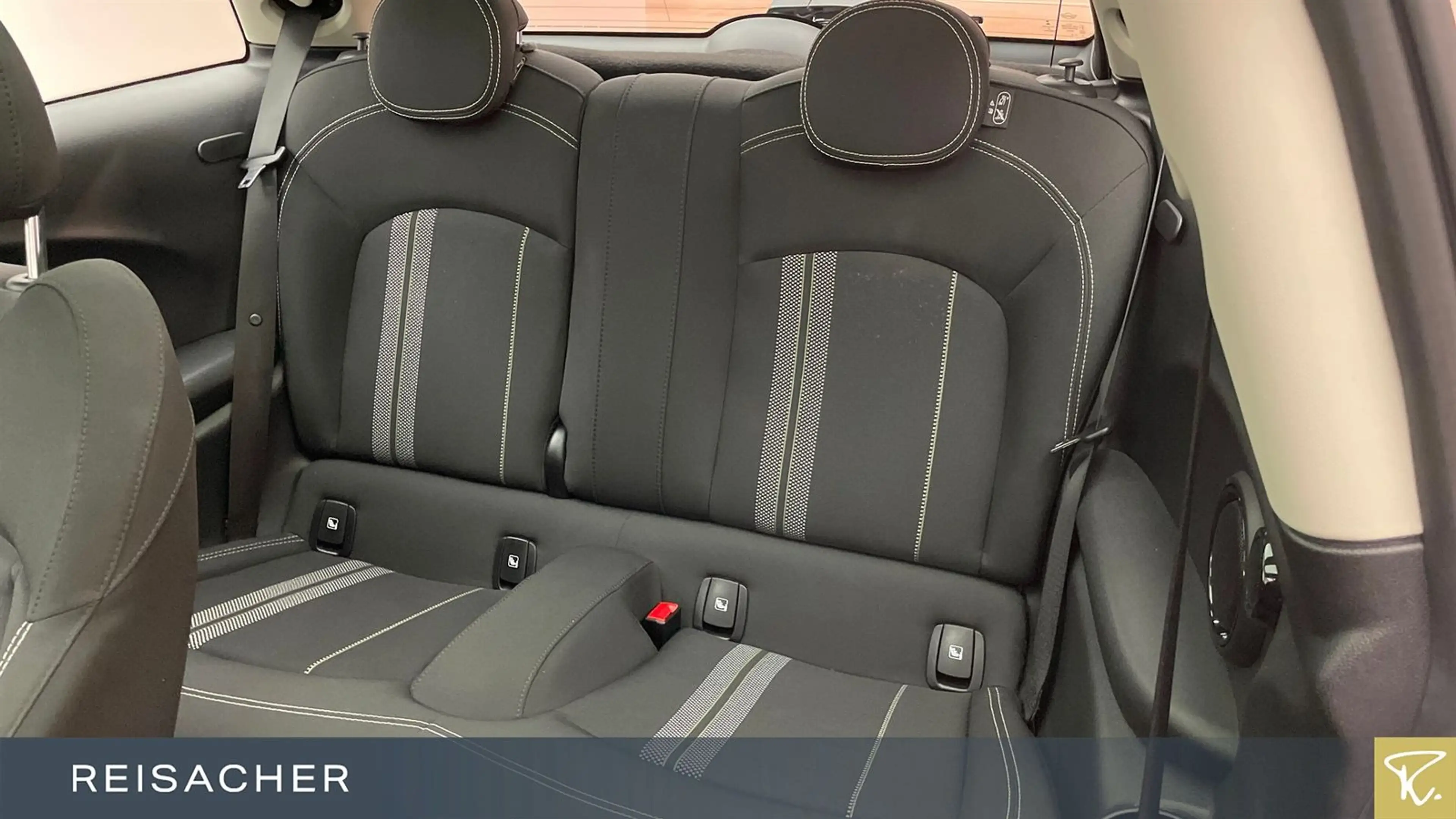MINI Cooper SE A — photo 8
