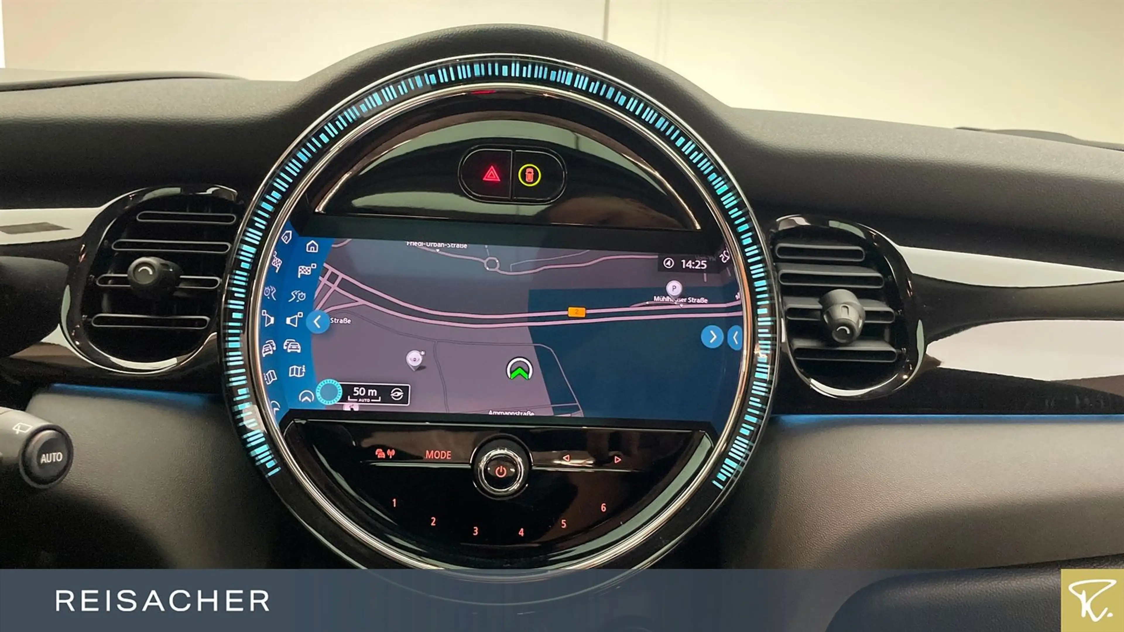 MINI Cooper SE A — photo 13