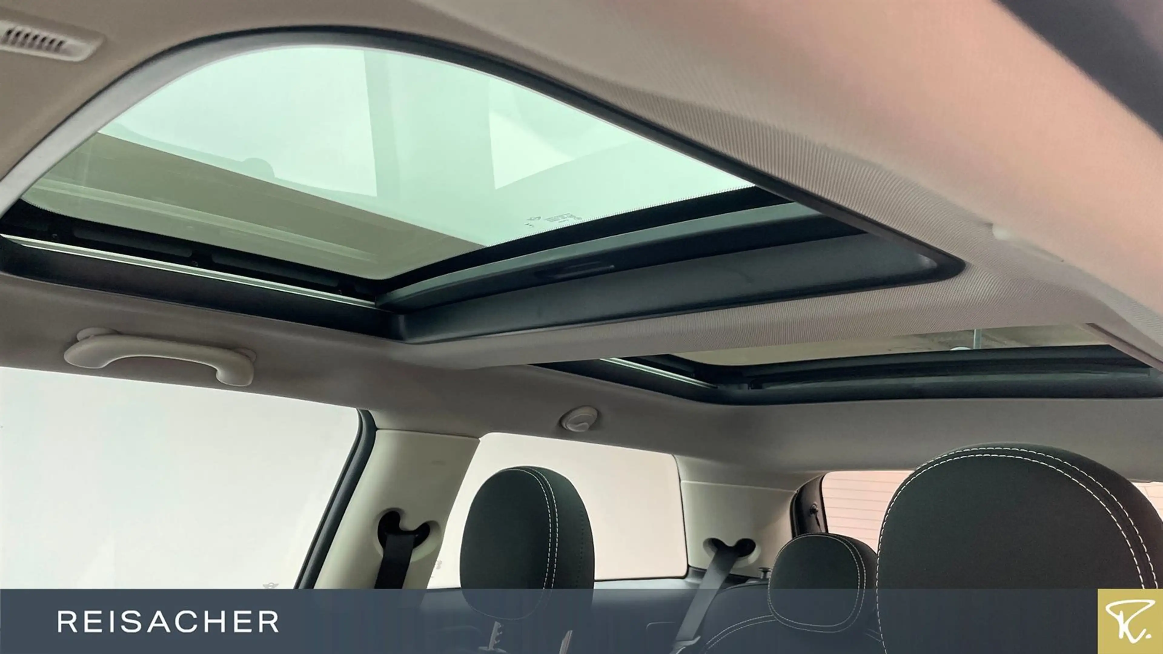 MINI Cooper SE A — photo 12