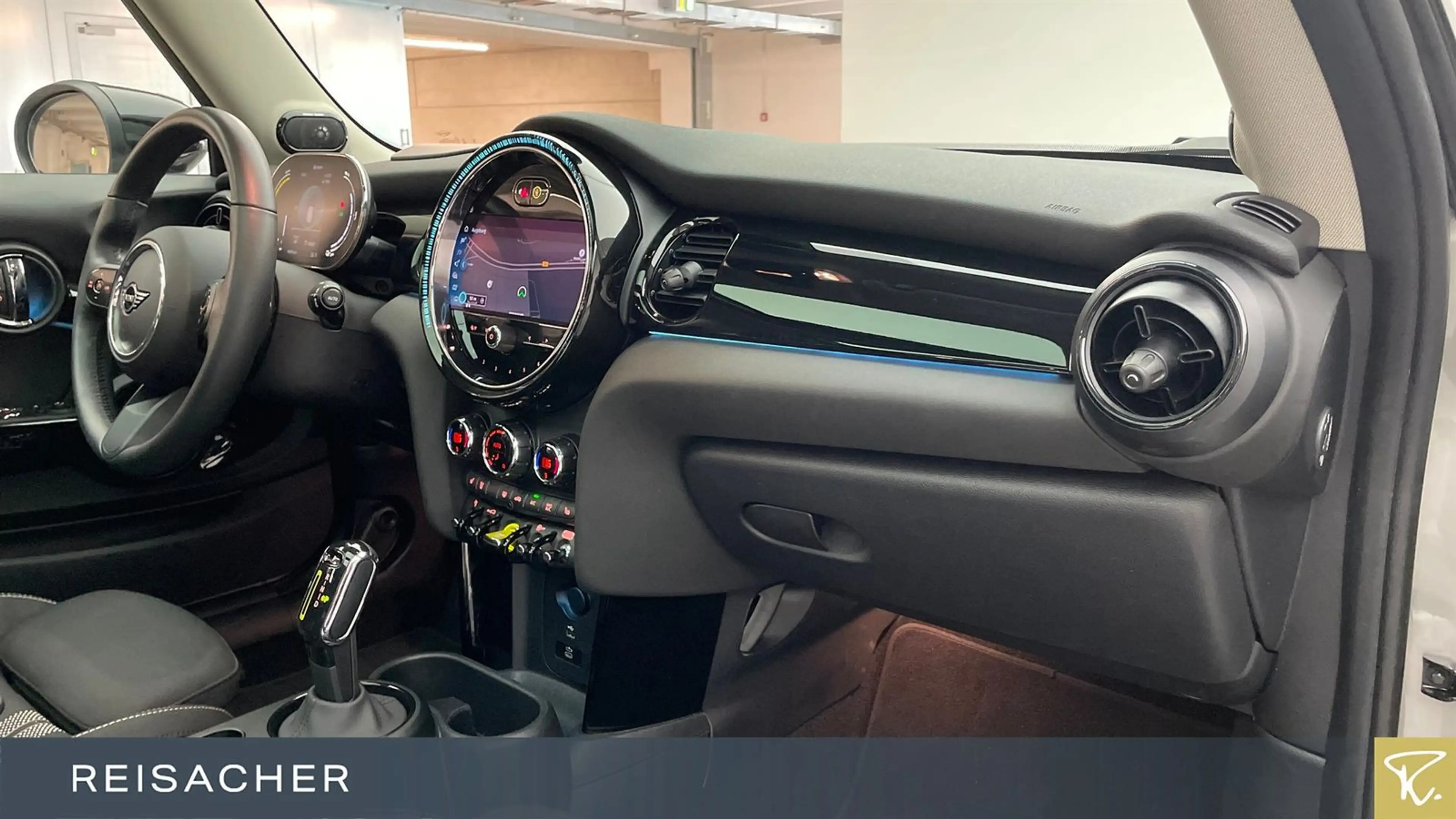 MINI Cooper SE A — photo 14