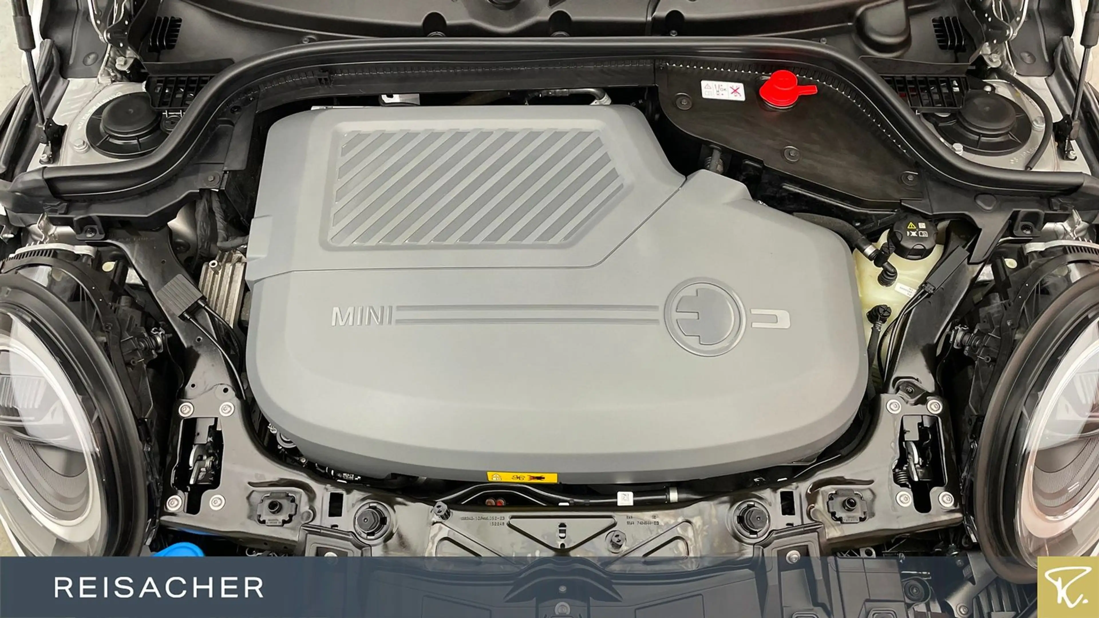 MINI Cooper SE A — photo 7