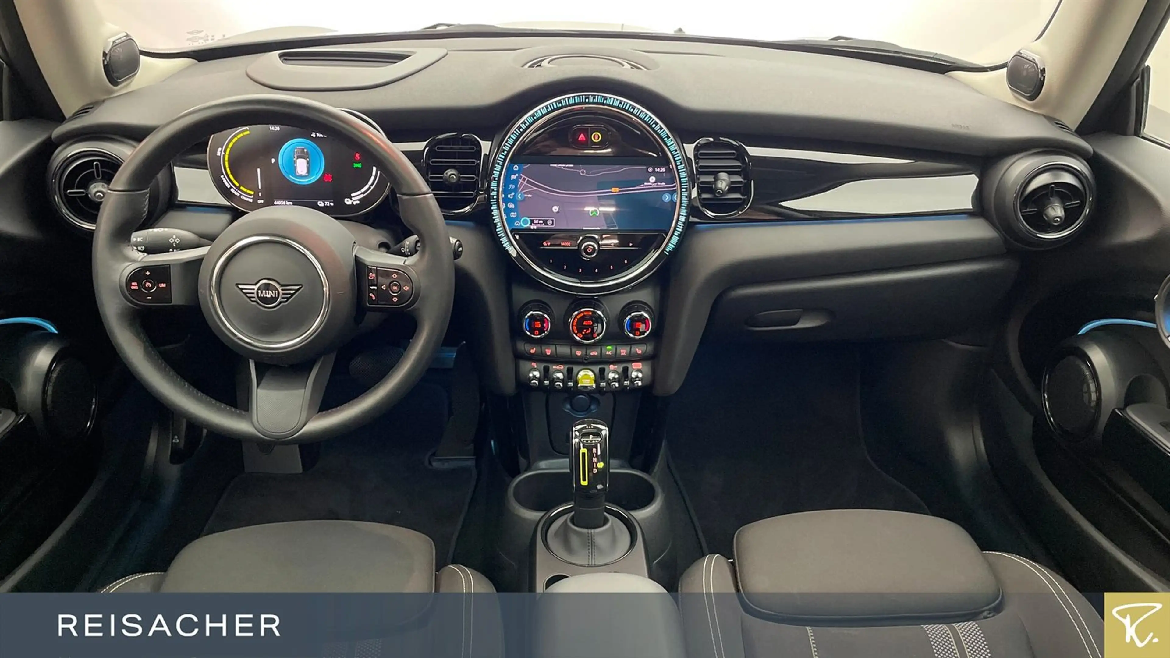 MINI Cooper SE A — photo 6