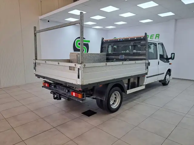 Ford Transit view 5