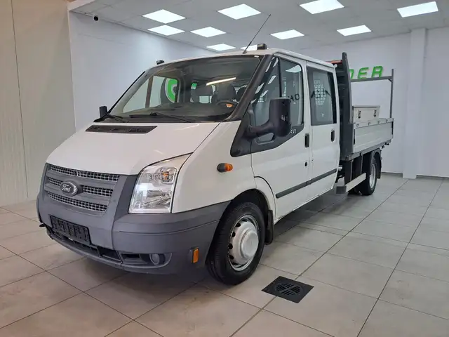 Ford Transit main image