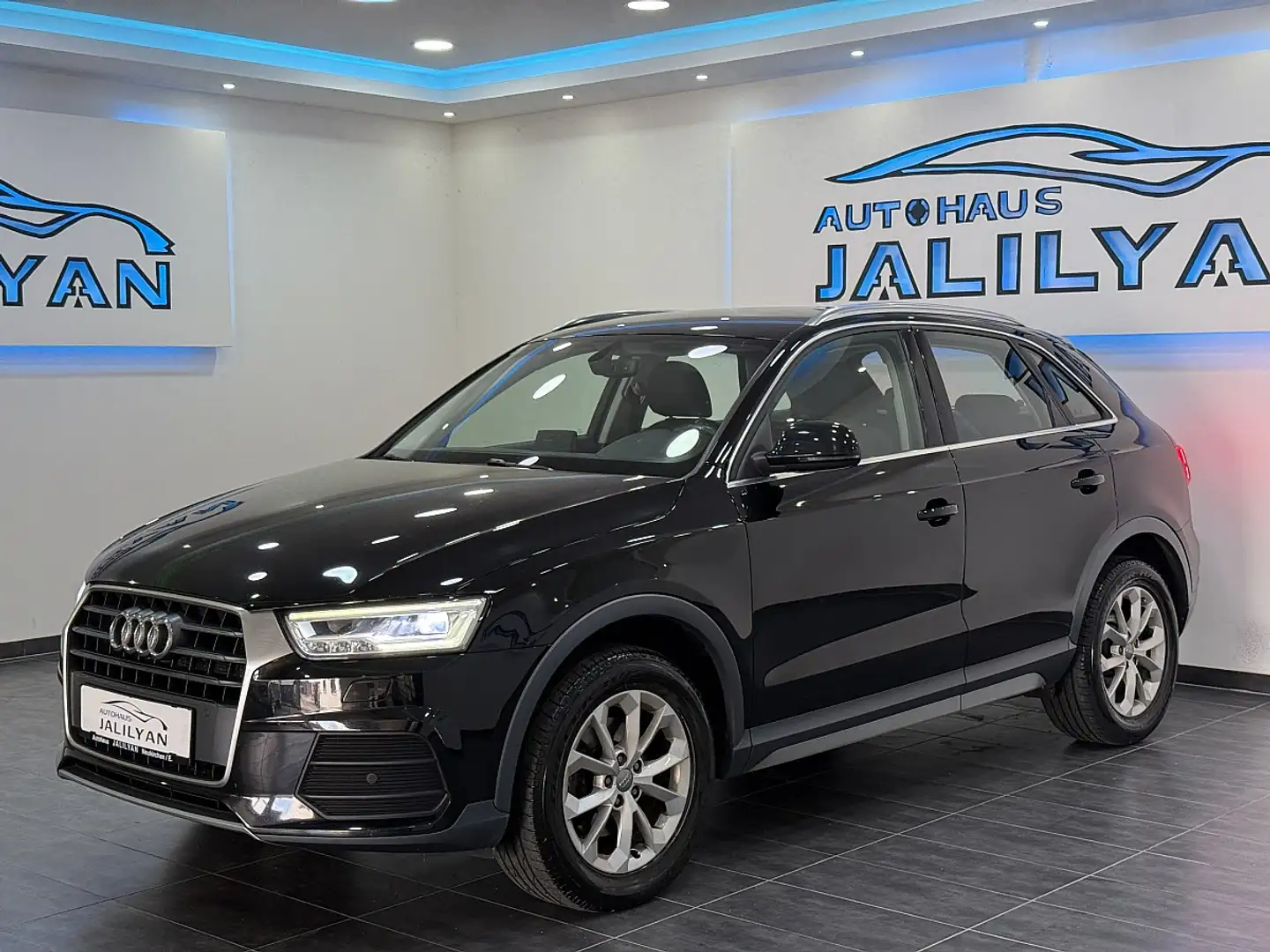 Audi Q3 2,0 TDI, AHK, LED+XENON, NAVI, SHZ, TEMPOMAT Noir - 2
