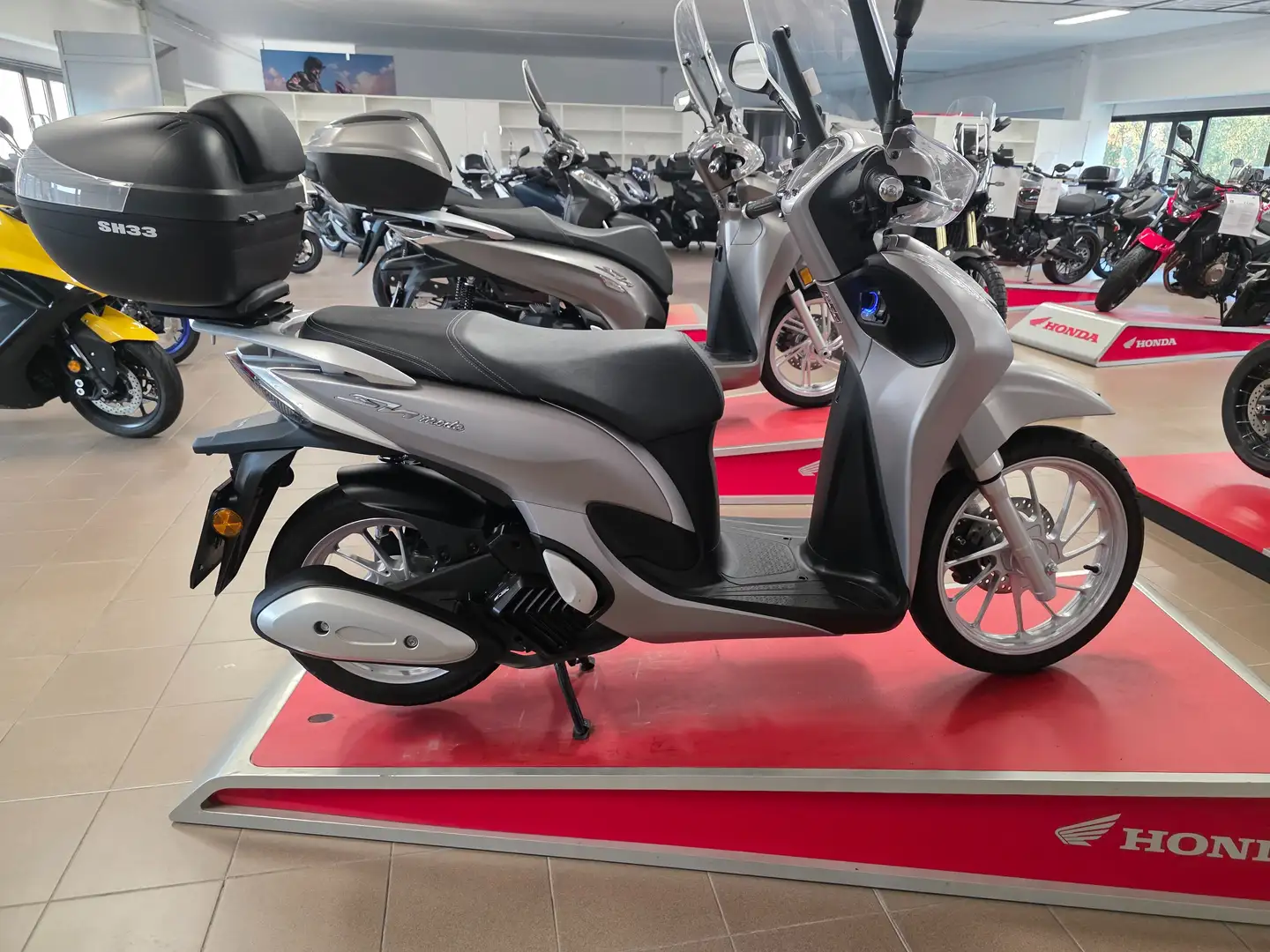 Honda SH Mode Grigio - 1