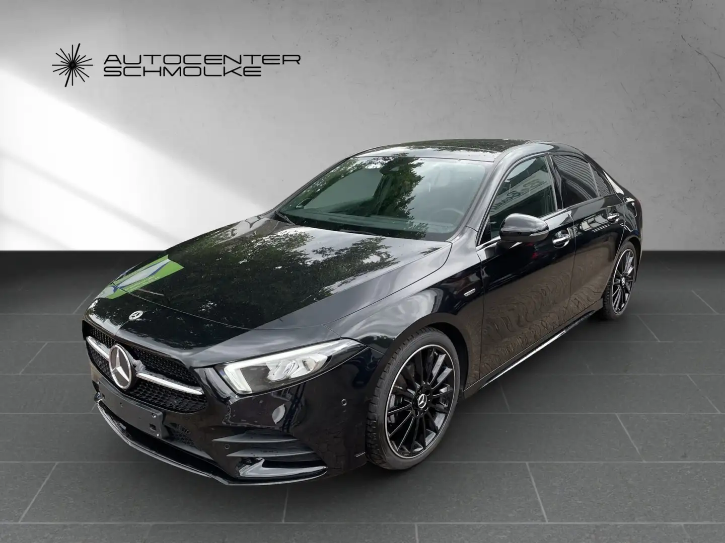 Mercedes-Benz A 200 A 200 4M AMG Lim. PANORAMA*AMBIENTE*BURMESTER*.. Noir - 2