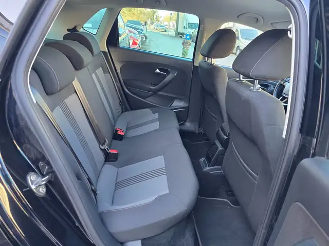 Volkswagen Polo view 10