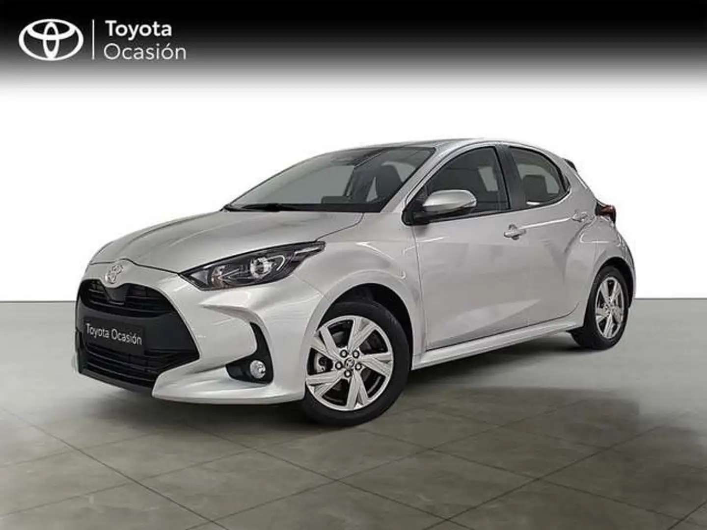 Toyota Yaris 120H 1.5 Active Plus Gris - 1