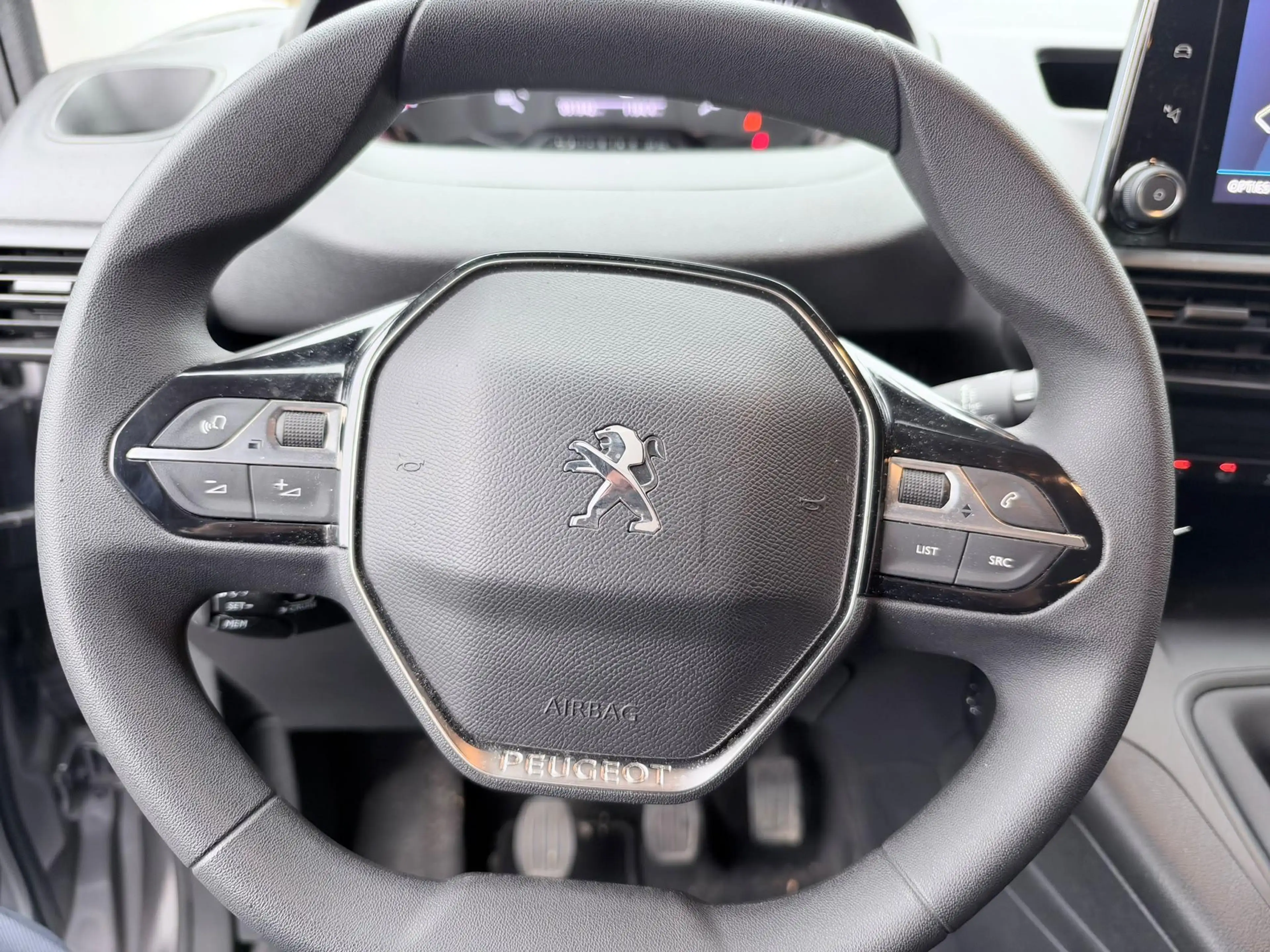 Peugeot Rifter 1.2 PureTech 110 S/S Active — photo 9