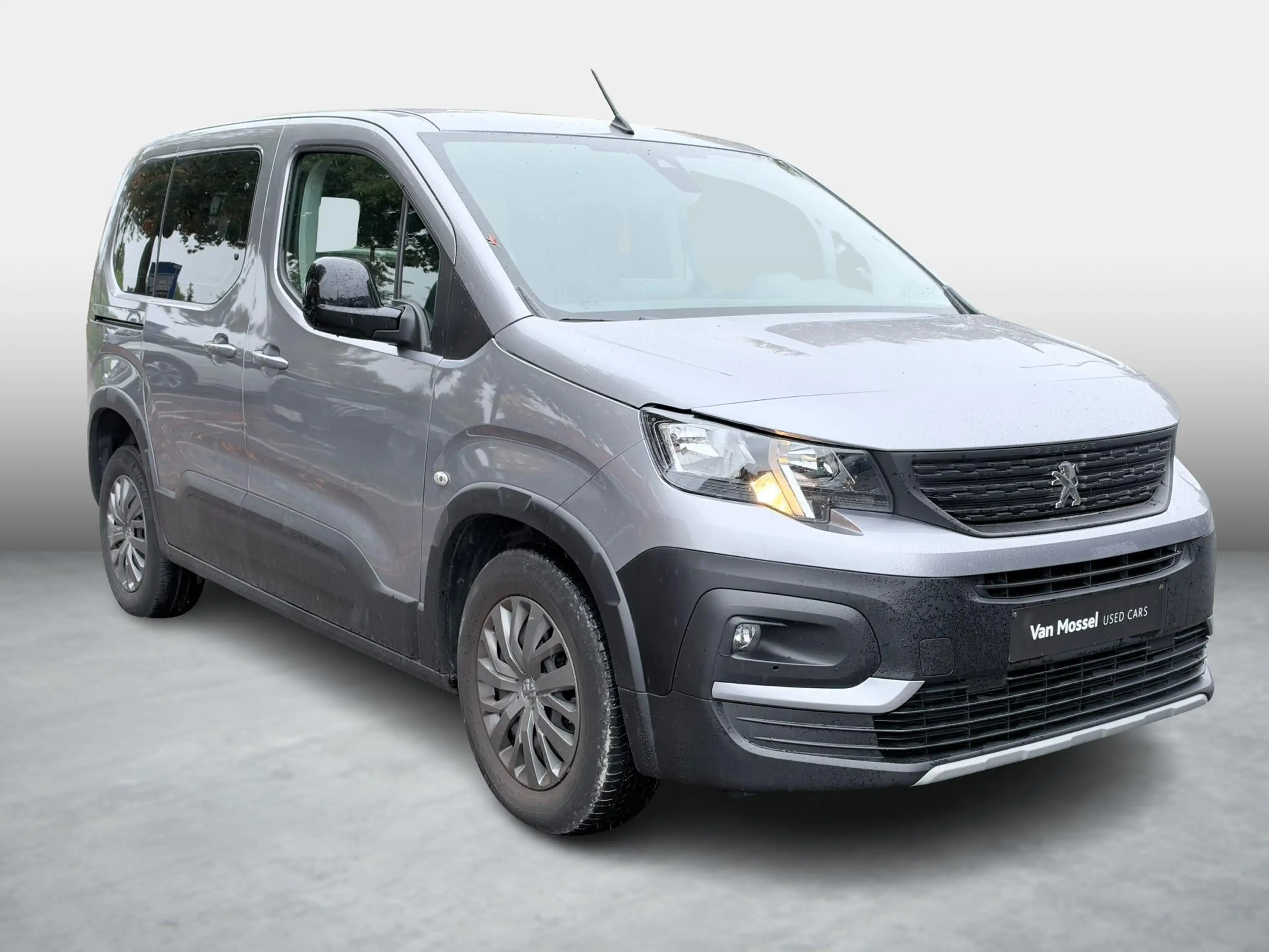Peugeot Rifter 1.2 PureTech 110 S/S Active — photo 4