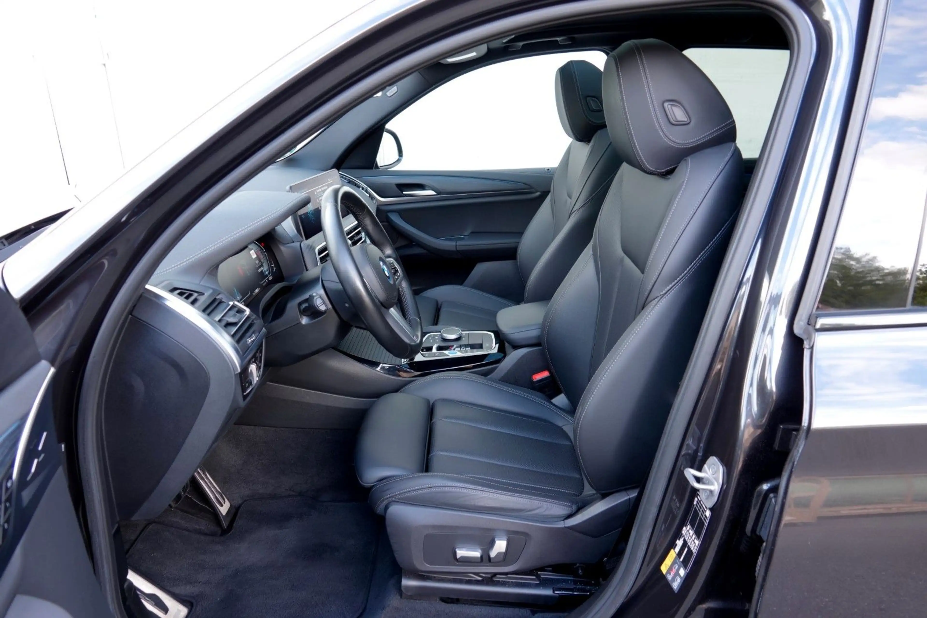 BMW iX3 Inspiring *M SPORT* PANORAMA* GARANTIE* — photo 9