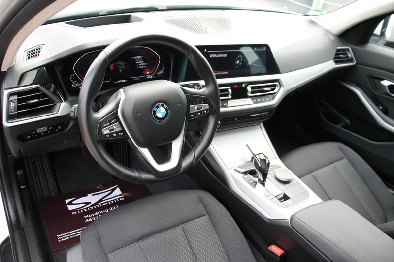 BMW 330 d Touring xDrive 1.Hand HUD LED LiveCockpit — photo 9