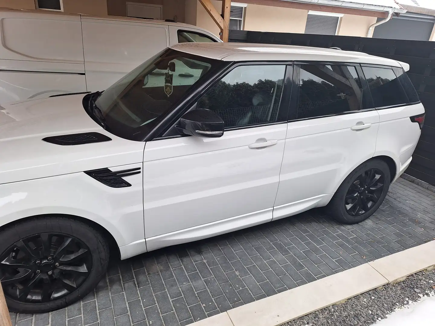 Land Rover Range Rover Sport Range Rover Sport 3,0 TDV6 HSE HSE Weiß - 1