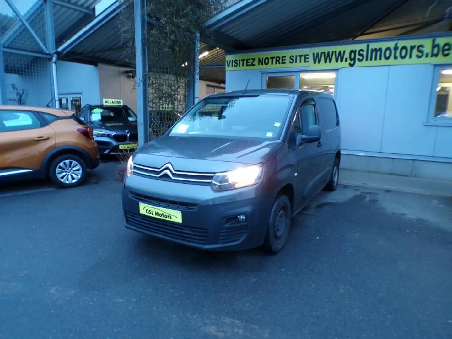 Citroen Berlingo 1.2 110cv 3 places gris 02/20 80194km Airco Camera Gris - 1