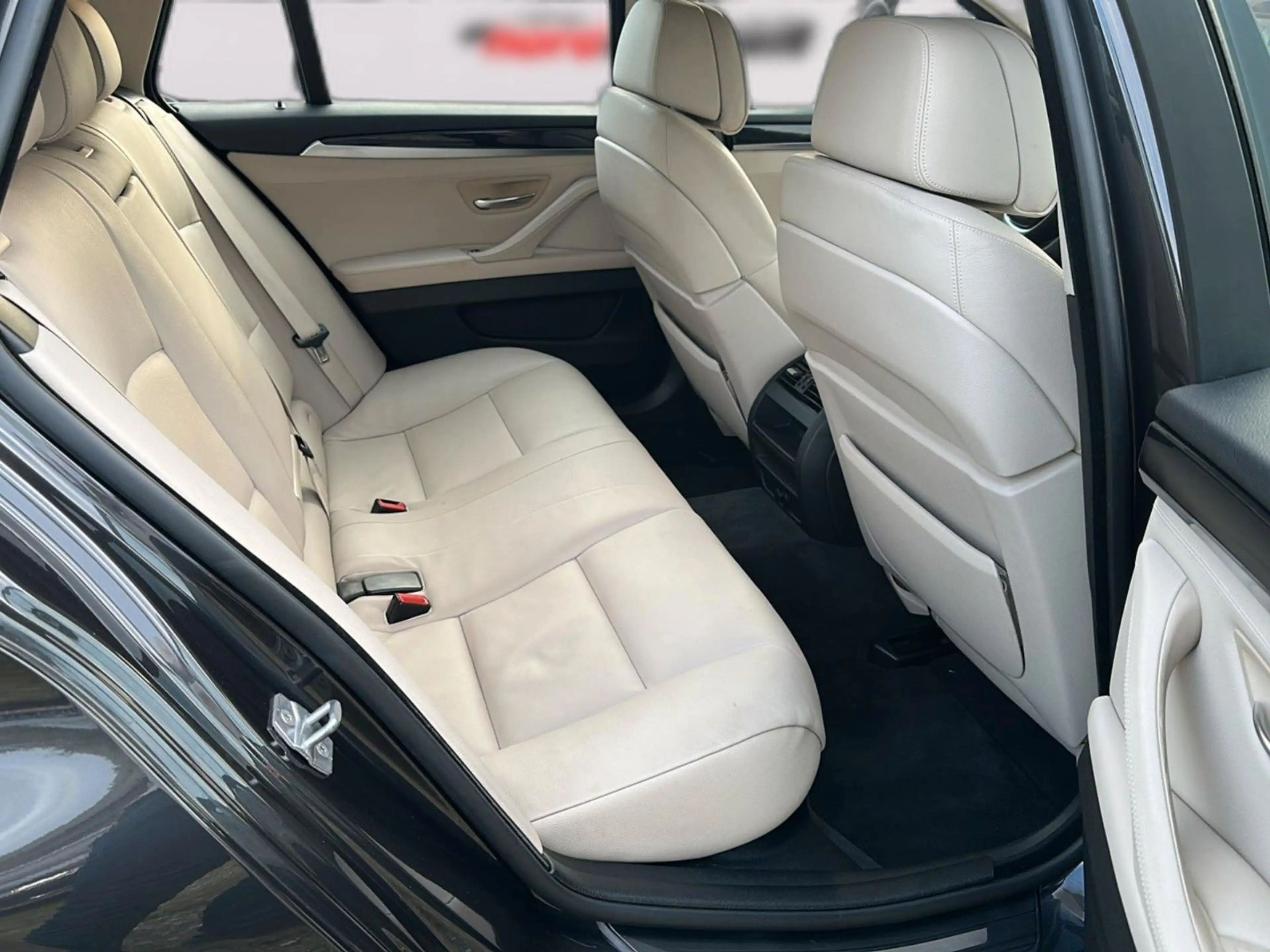 BMW 525 5 Touring 525 d — photo 13