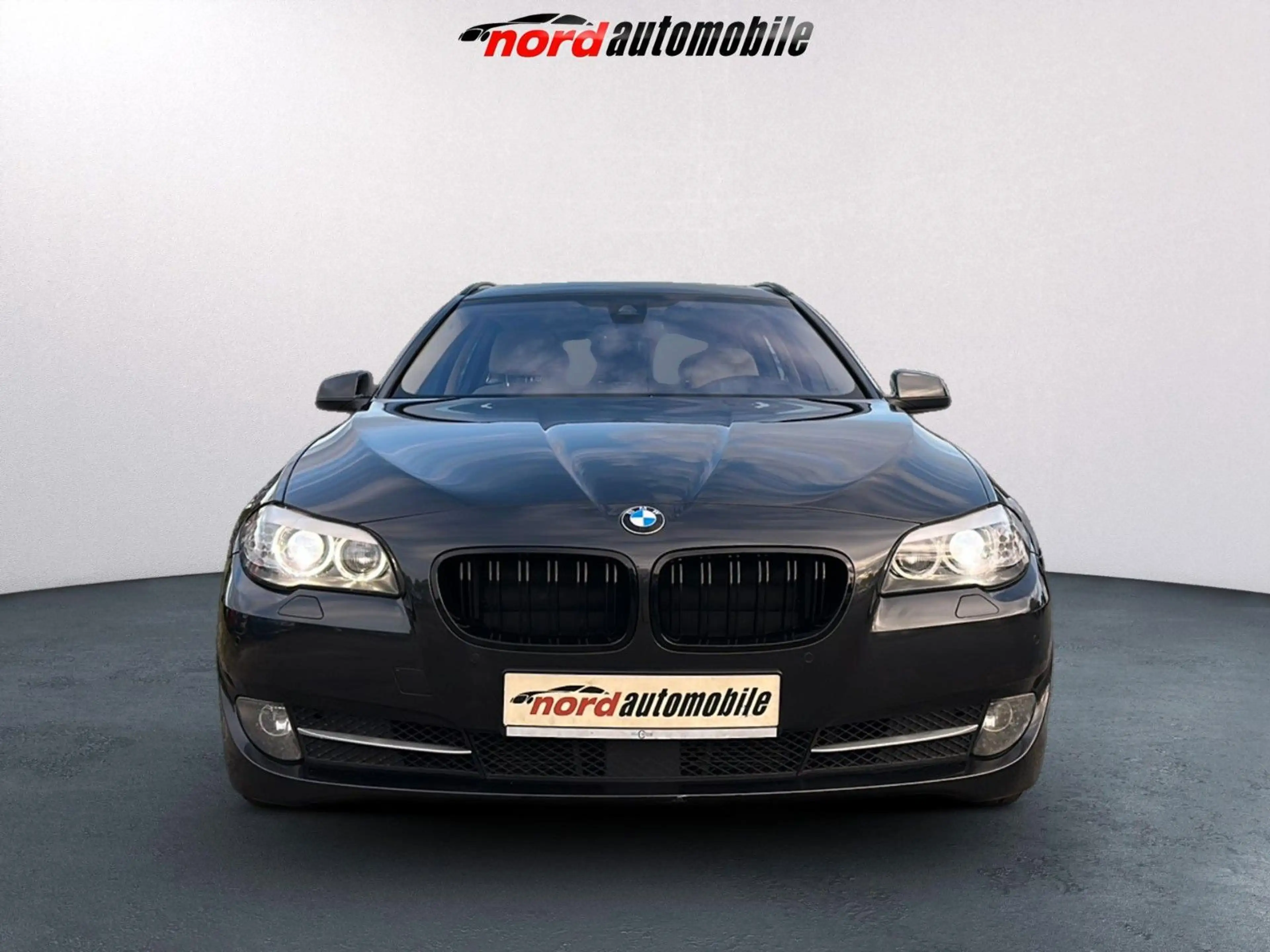 BMW 525 5 Touring 525 d — photo 8