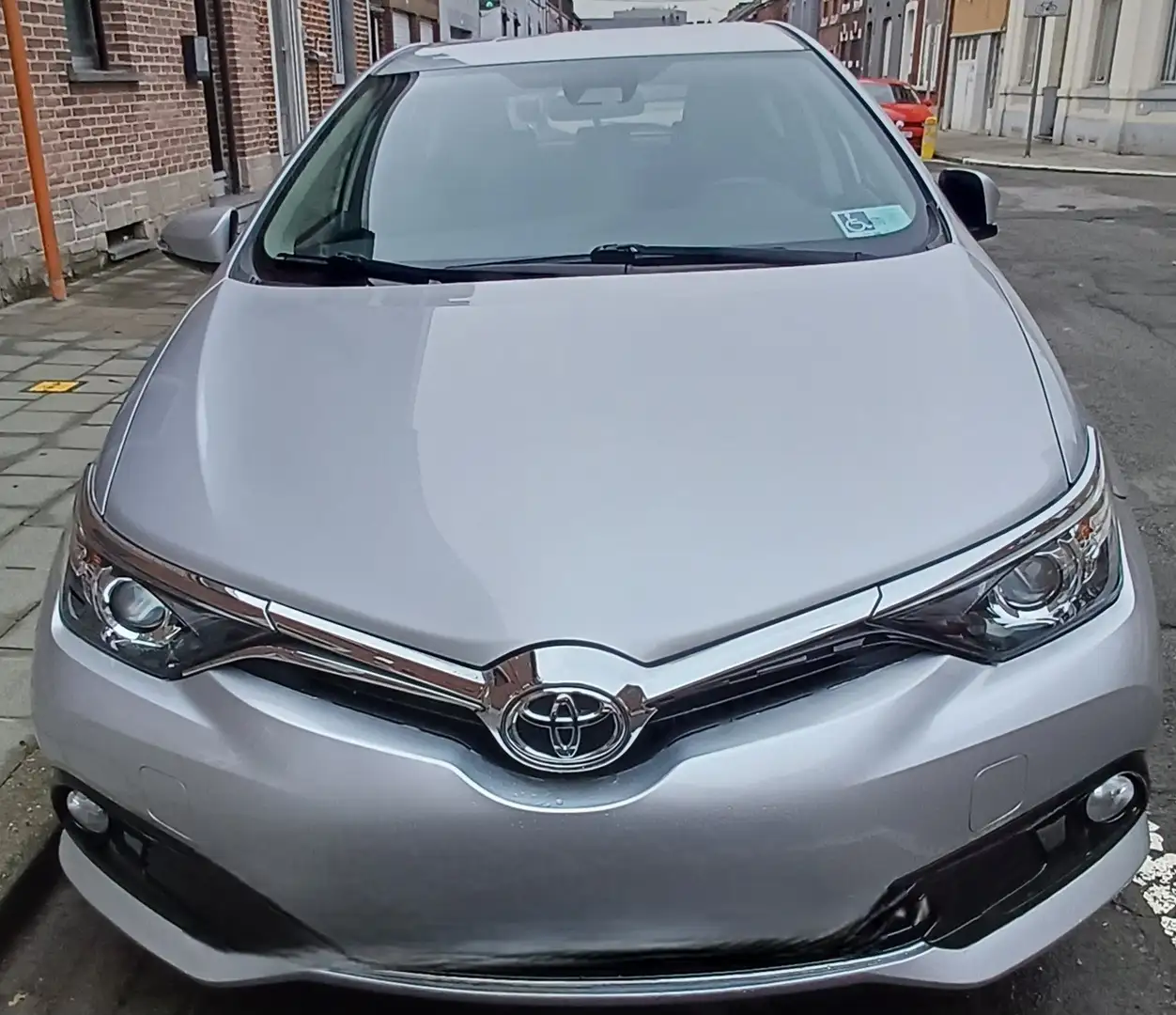 Toyota Auris 1.33i VVT-i Comfort - 1