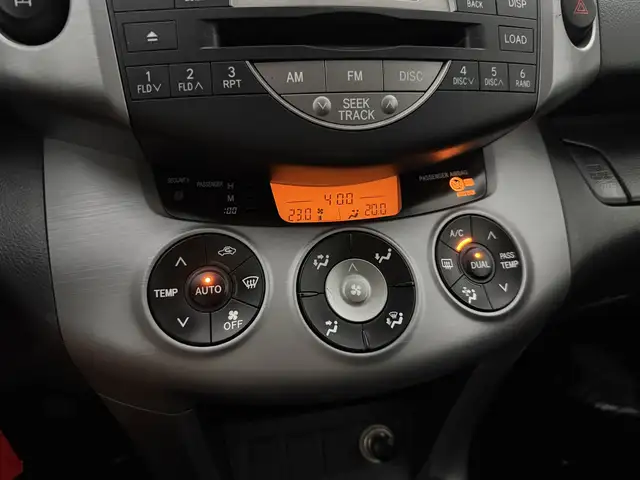 Toyota RAV4 view 19